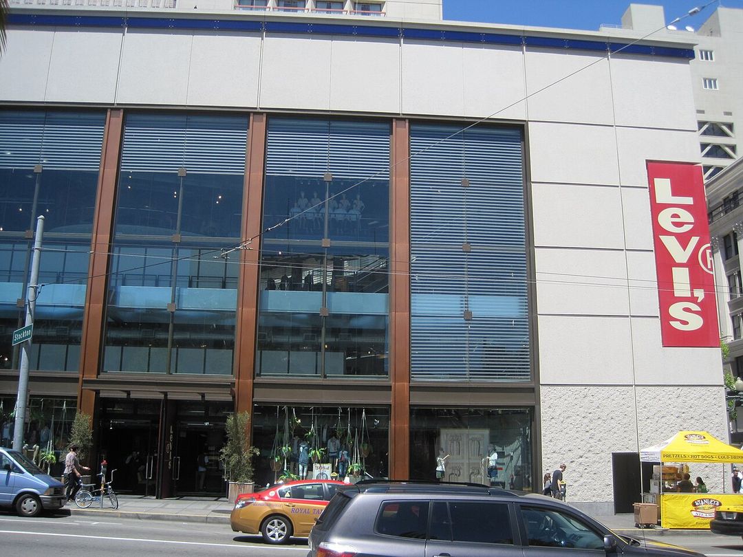 Façade du magasin phare Levi's à San Francisco.